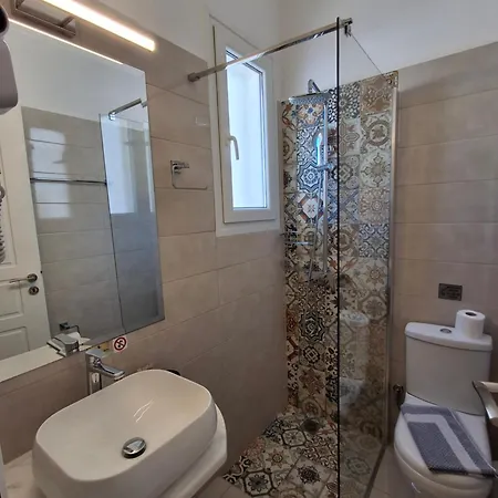 Restia Beachfront Áyios Pétros