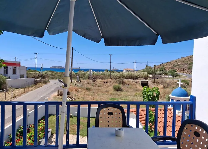 Restia Apartment Agios Petros (Andros)