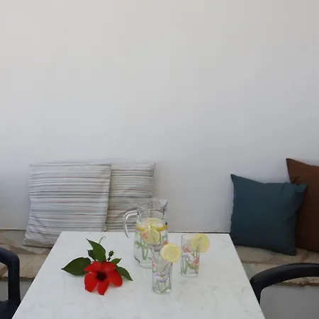 Restia Beachfront Appartement *