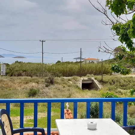 Restia Beachfront * Áyios Pétros
