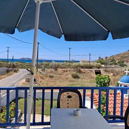 Restia Beachfront Appartement Áyios Pétros
