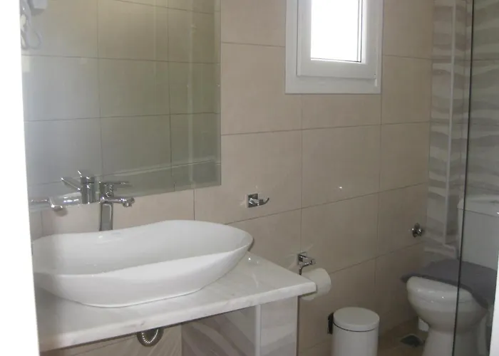 Restia * Áyios Pétros