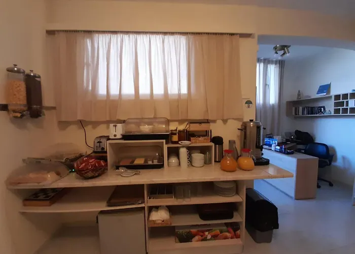 Restia * Áyios Pétros